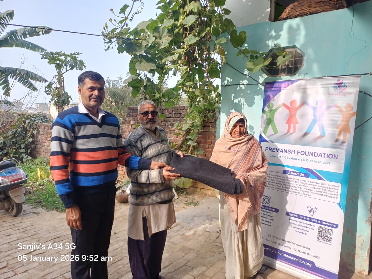 Blanket Distribution to Farmers, Bahadurpur, Meerut